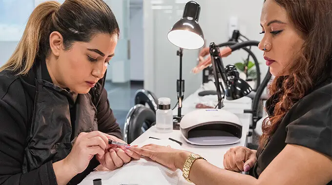 Nail technology level 4 mobile