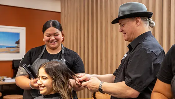 Hairdressing (Evolving Stylist)