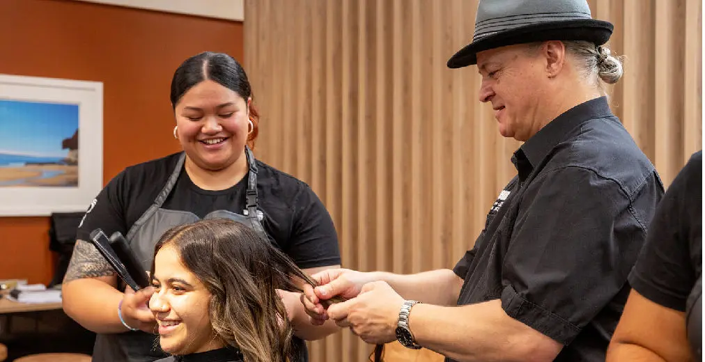 Hairdressing evolving stylist mobile